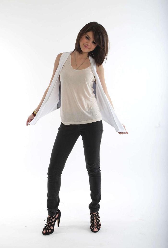 SelenaGomez03.jpg